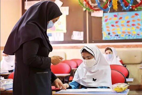 رتبه‌بندی حقوق معلمان را  ۳ تا ۷ میلیون تومان افزایش می‌دهد