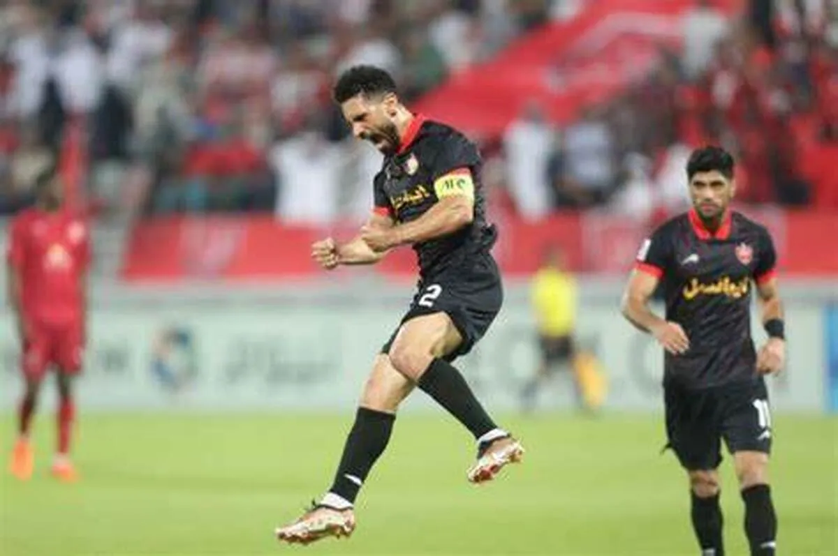 کری هواداران پرسپولیس برای استقلالی‌ها با یک گل خاص+ عکس