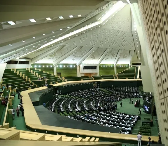 آغاز جلسه علنی مجلس به ریاست محمدباقر قالیباف