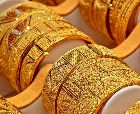 طلا به بیخ گوش کانال ۱۱ میلیون تومان رسید