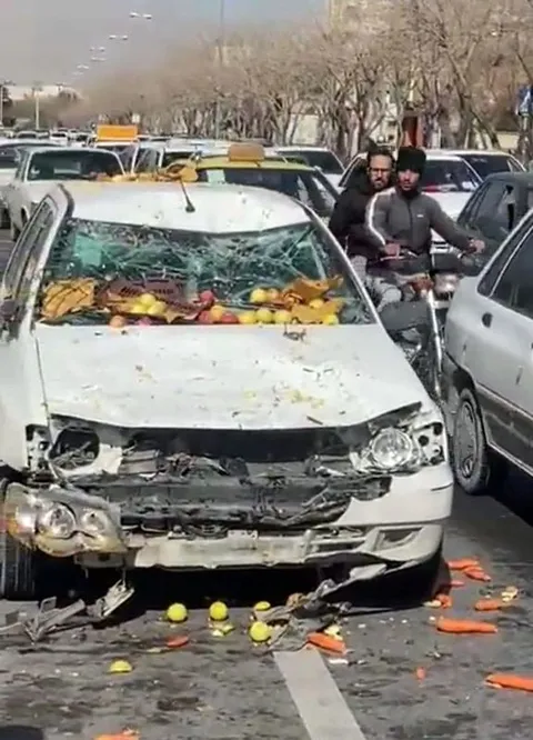 بازنده تصادف گاری و پراید چیست؟+ فیلم