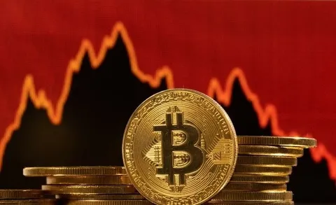 قیمت‌ها در بازار ارز دیجیتال ۱۸ آبان؛ سقوط قیمت بیت‌کوین