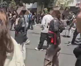 احضار دختران زنجیر زن در روز عاشورا!