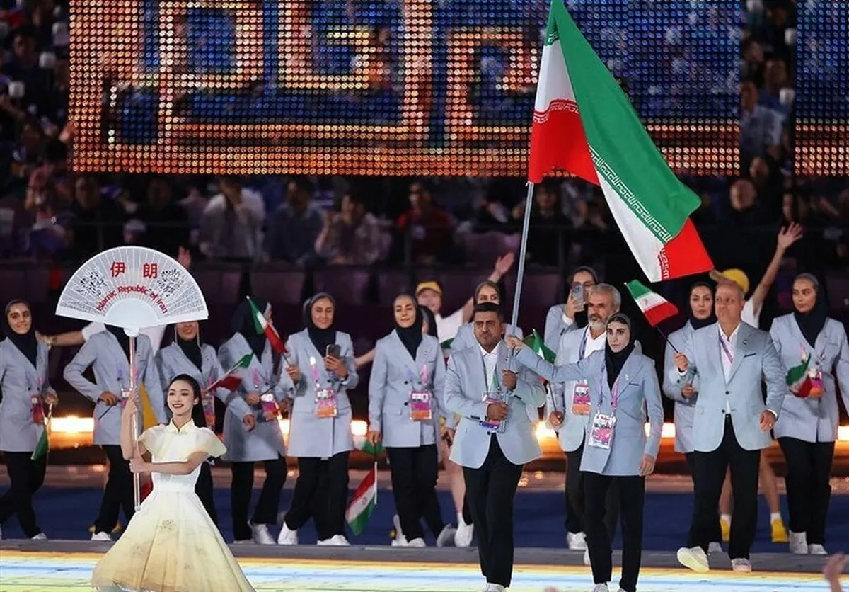 نمایش «برج آزادی» به عنوان نماد کشور ایران + عکس