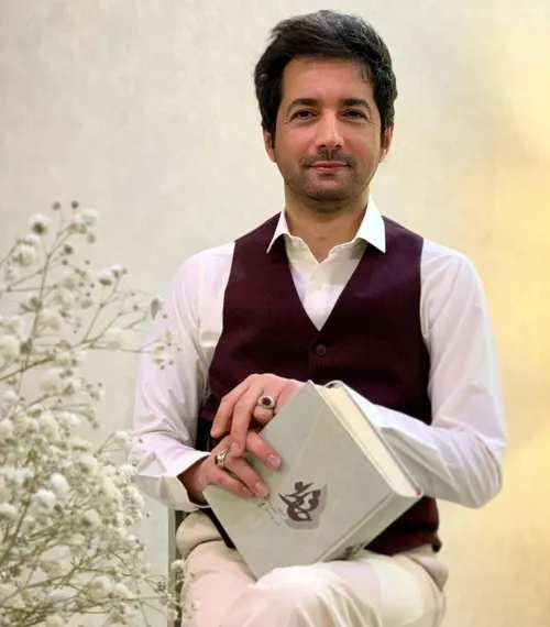نجم&zwnj;الدین شریعتی چطور وسط دکور پرآب می&zwnj;رود؟