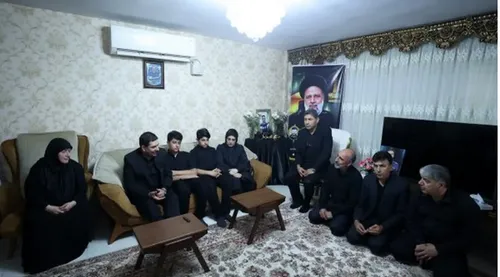 دیدار مخبر با خانواده کادر پروازی شهدای خدمت