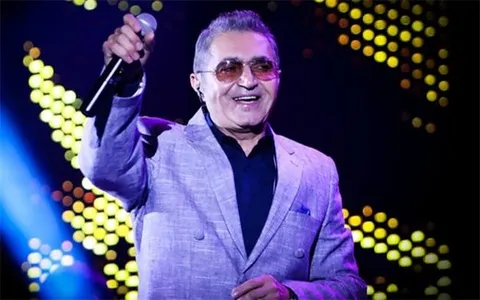 کنایه سنگین خواننده معروف به دلار ۶۰ هزار تومانی