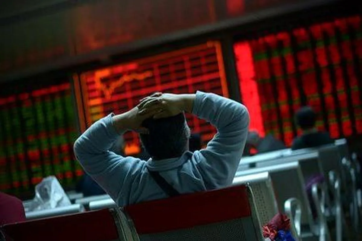 بورس قرمز پوش به تعطیلات رفت؛ سقوط سهمگین بازار سهام