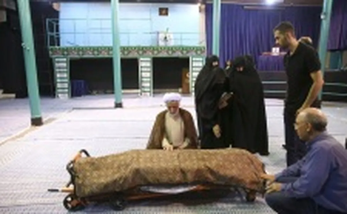 تصاویر  وداع با پیکر آیت الله حسن صانعی