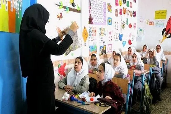 جزییاتی از حقوق آذرماه معلمان / چه کسانی مشمول طرح رتبه بندی نیستند؟