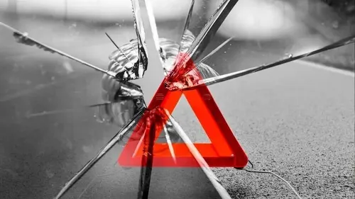 حادثه زنجیره&zwnj;ای در یزد؛ آتش&zwnj;سوزی چهار خودرو و یک فوتی