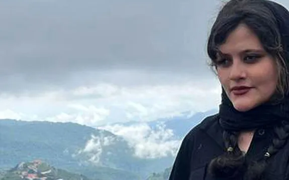 پیکر «مهسا امینی» به خاک سپرده شد