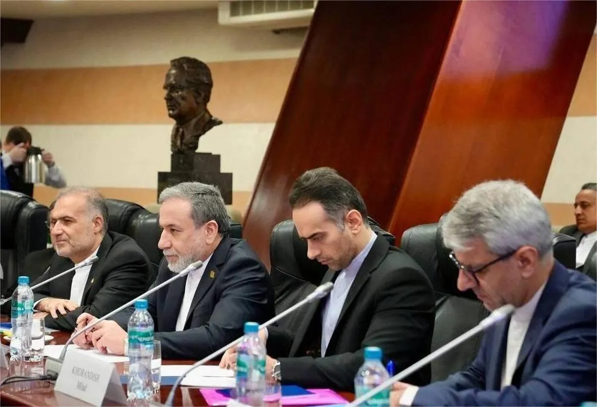عراقچی خطاب به دانشجویان روسی: نظریه سیاست خارجی آمریکا مبتنی بر صلح از طریق زور است