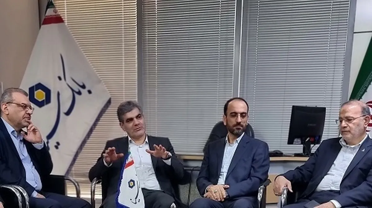 بیمه‌نامه اولین محصول قابل عرضه در سوپر‌مارکت مالی شعب بانک سینا خواهد بود