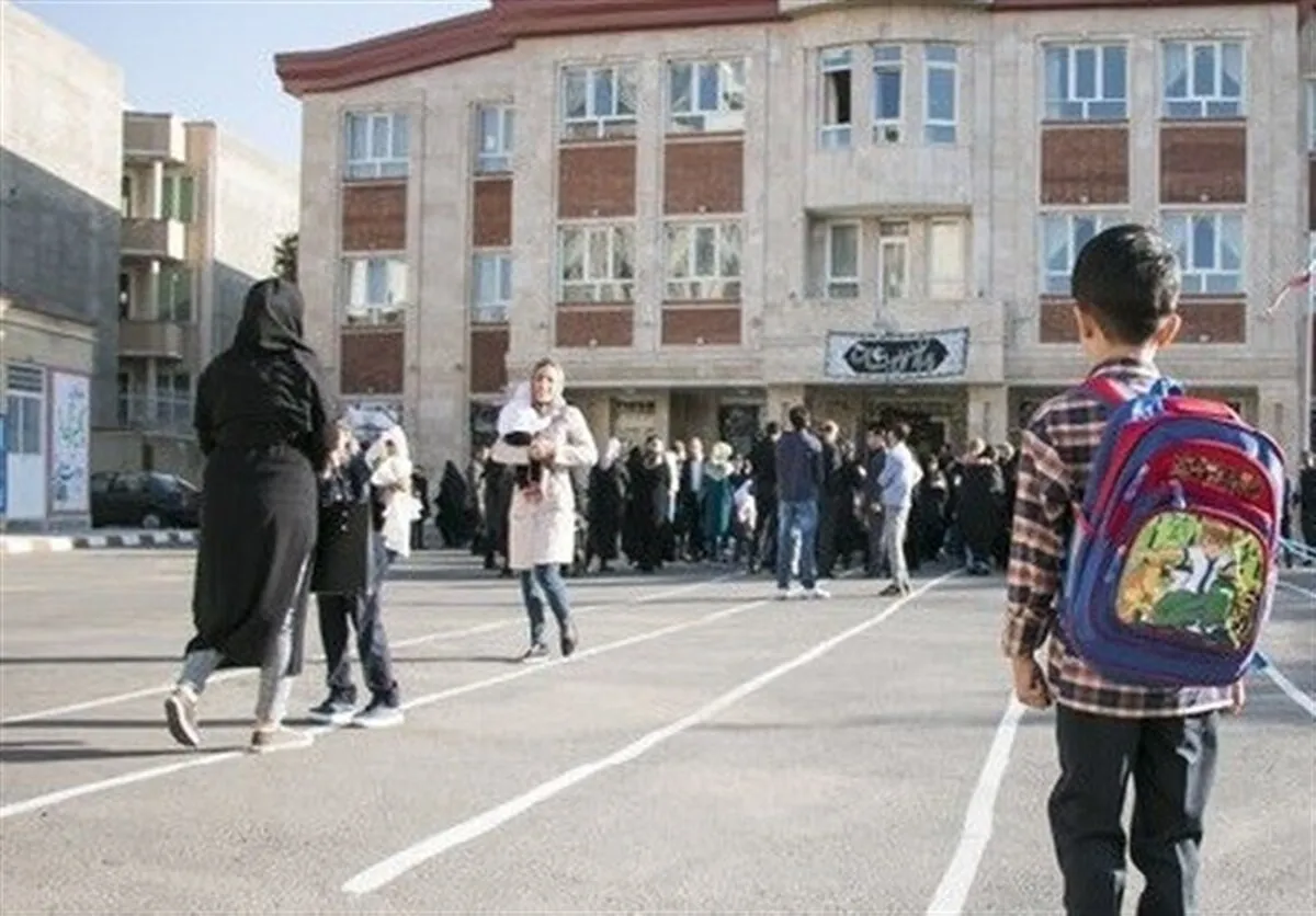 تثبیت امپراطوری مدارس غیردولتی