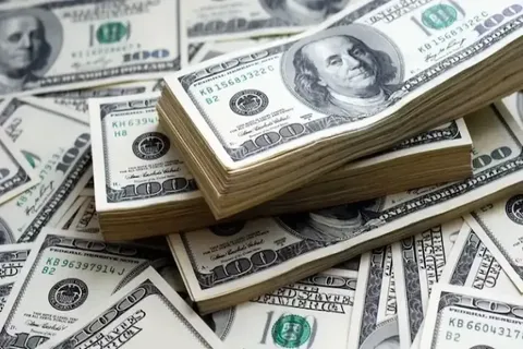 ابهام سیاسی و پایان توافق قاهره؛ دلار جهش کرد