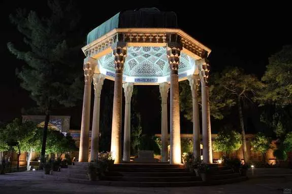 تفال به حافظ امروز جمعه ۲۸ بهمن ۱۴۰۱