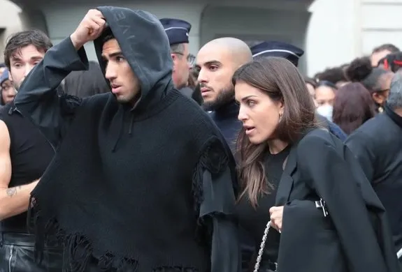 مجبور شدم اشرف را با لگد از خودم جدا کنم!