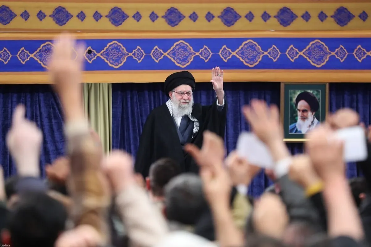 رهبر انقلاب: بازاری‌ها وفادارترین قشر به نظام اسلامی هستند