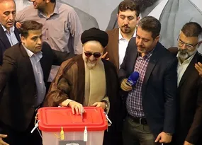 خاتمی پاسخ دوربین صداوسیما را نداد