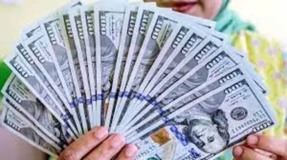 قیمت دلار ۲۶ دی ماه۱۴۰۰