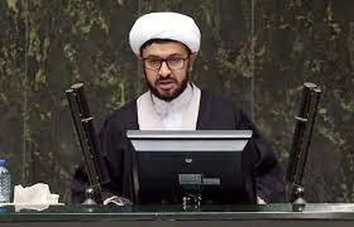 جریمه مالی سنگین و اخراج در انتظار بی&zwnj;حجاب&zwnj;ها