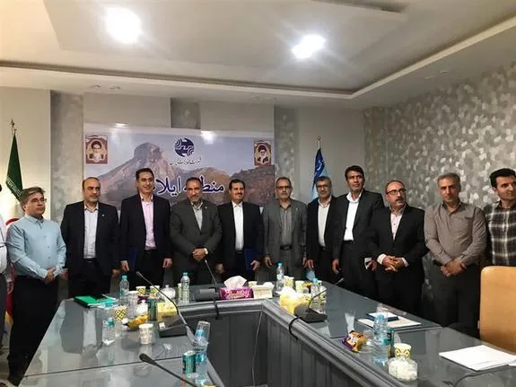 آیین تکریم و معارفه سرپرست جدید مخابرات ایلام برگزار شد