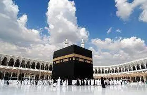 عربستان برای آمادگی حج، پذیرش عمره‌گزاران را محدود کرد!