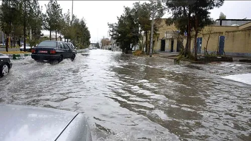 لحظه هولناک سقوط پاراگلایدر در کلاردشت